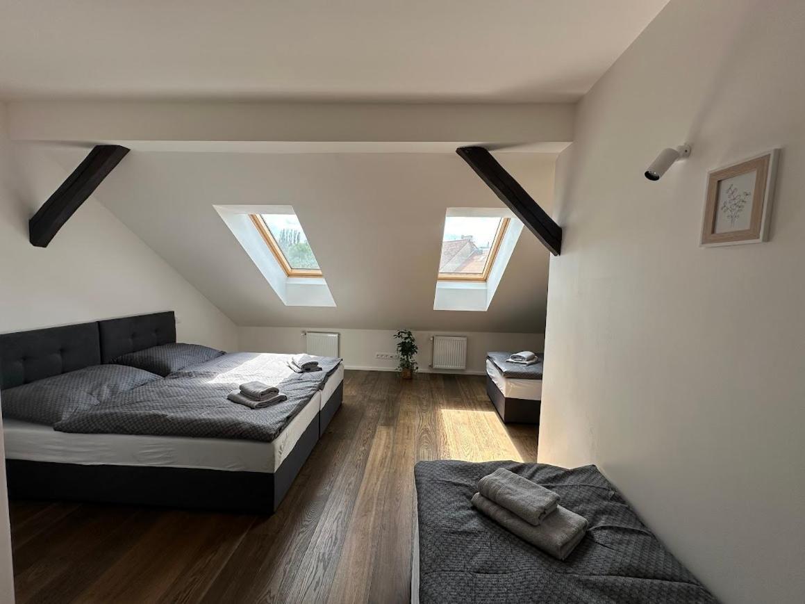 Loft Apartments Praga Exterior foto